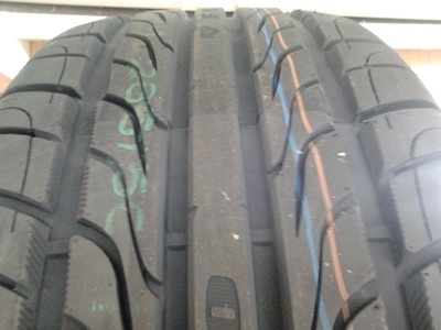 ขายยาง265/50/20 TracMax F106 ยางปี 2012 (ยางใหม่จีน)  ราคา :  4,500.00  บาท