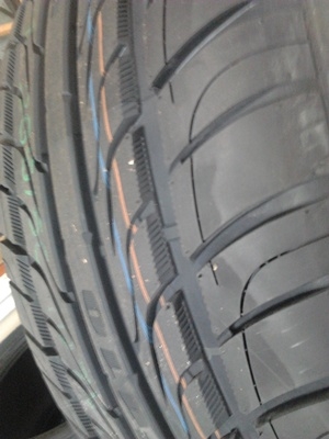 ขายยาง265/50/20 TracMax F106 ยางปี 2012 (ยางใหม่จีน)  ราคา :  4,500.00  บาท