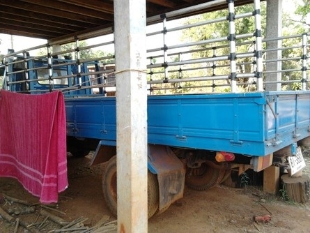 ISUZU NPR 120 HP 4HF1 กระบะคอกเหล็กยาว 4.30 เมตร เครื่องแห้งแรงดี หัวเก๋งสวยบางไม่มีผุอุปกรณ์ภายในเก๋งสวยครบพร้อม ช่วงล่างใหญ่คัชซีไม่มีดาม ยางสภาพดีพร้อมใช้งานได้เลยครับ เอกสารทะเบียนภาษีครบพร้อมโอน ราคาต่อรองได้ครับ