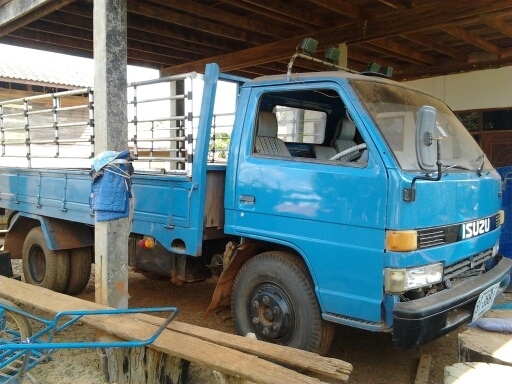 ISUZU NPR 120 HP 4HF1 กระบะคอกเหล็กยาว 4.30 เมตร เครื่องแห้งแรงดี หัวเก๋งสวยบางไม่มีผุอุปกรณ์ภายในเก๋งสวยครบพร้อม ช่วงล่างใหญ่คัชซีไม่มีดาม ยางสภาพดีพร้อมใช้งานได้เลยครับ เอกสารทะเบียนภาษีครบพร้อมโอน ราคาต่อรองได้ครับ