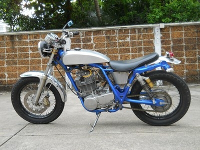 sr400(48,000บาท)ขายถูกๆเลย สนในจริงต่อลองได้ครับ ถ้าจะแลกโทรมาเลยครับ sr 400 อินวอย