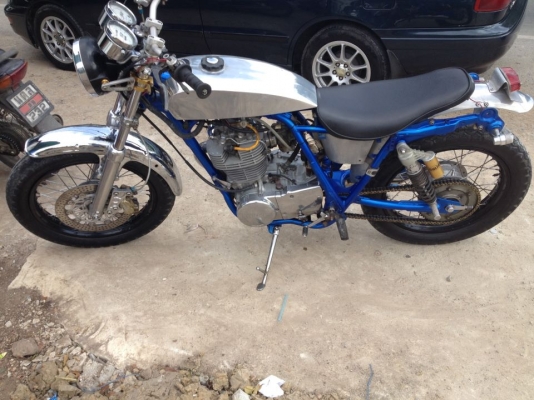 sr400(48,000บาท)ขายถูกๆเลย สนในจริงต่อลองได้ครับ ถ้าจะแลกโทรมาเลยครับ sr 400 อินวอย