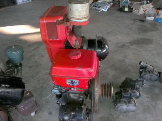 ขายเครื่องสูบเดียวเก่าญี่ปุ่นยี่ห้อ ยันม่าร์ รุ่น ss10ctขนาด 10.5 แรงม้าควงได้สตาร์ดกุญแจได้ ขายเครื่องสูบเดียวเก่าญี่ปุ่นยี่ห้อ ยันม่าร์ รุ่น ss10ctขนาด 10.5 แรงม้าควงได้สตาร์ดกุญแจได้