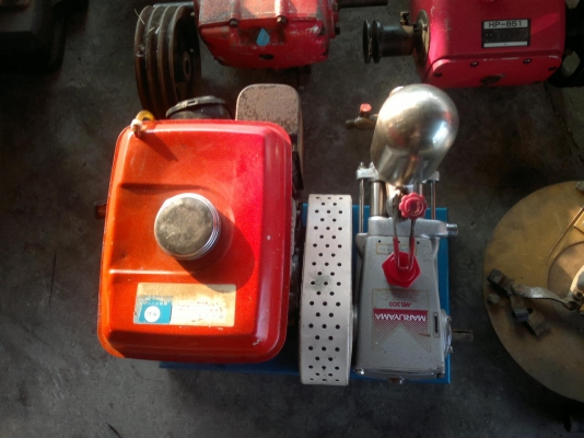 ขายเครื่องเบนซิลเก่าญี่ปุ่นพร้อมปั้มพ่นยา 1 ชุดสภาพสวยพร้อมใช้ ขายเครื่องเบนซิลเก่าญี่ปุ่นพร้อมปั้มพ่นยา 1 ชุดสภาพสวยพร้อมใช้