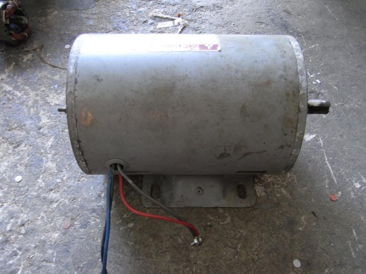 ขายมอเตอร์ 1/2 HP. 1400 RPM. 2 สาย mitsubishi เดิมๆ ยังไม่เคยพัน ขายมอเตอร์ 1/2 HP. 1400 RPM. 2 สาย mitsubishi เดิมๆ ยังไม่เคยพัน