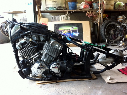 เครื่อง dragstar 400 พร้อมเฟรม ปี2001