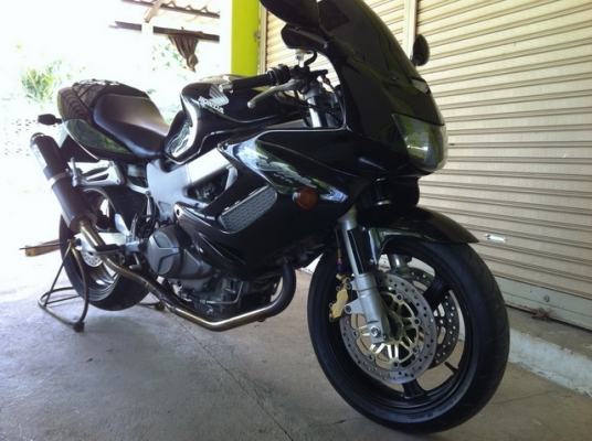 HONDA VTR1000F ปี 2001 อินวอย สรรพสามิตตัวจริง ปรับราคา 110000 ด่วนครับ HONDA VTR1000F ปี 2001 อินวอย สรรพสามิตตัวจริง ปรับราคา 110000 ด่วนครับ