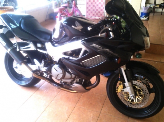 HONDA VTR1000F ปี 2001 อินวอย สรรพสามิตตัวจริง ปรับราคา 110000 ด่วนครับ