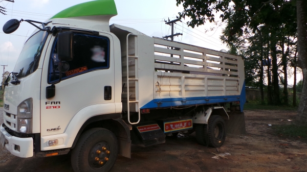 ISUZU  210  แรงม้า  ภาพไม่แสดงท่านสมาชิกค้นหาได้ที่เพจ  TRUCK TAKE HOME  ค้นจากกูเกิ้ลนะค่ะ