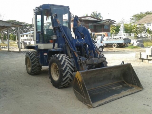 ขายรถตัก KOMATSU WR80 สภาพดี พร้อมใช้งาน สนใจติดต่อคุณรัตนศักดิ์ โทร.081-7621704