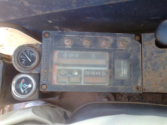 ขายด่วน..รถขุด KOMATSU PC200-3 รถสวย ทรงดี พร้อมใช้งานสุดขีด!.