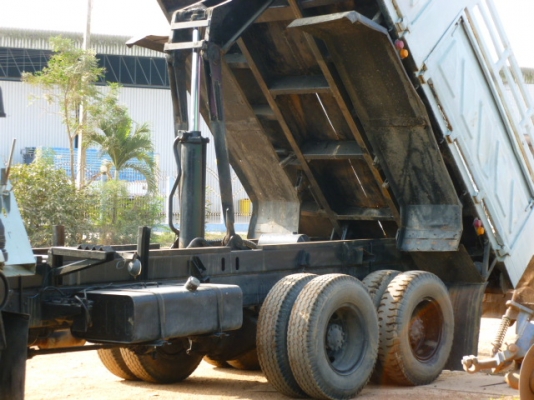 แสงฟ้าเต้นรถ///ขาย10ล้อดั้ม2เพลา ร็อกกี้195 กระบะดั้มสามมิตร สภาพสวย