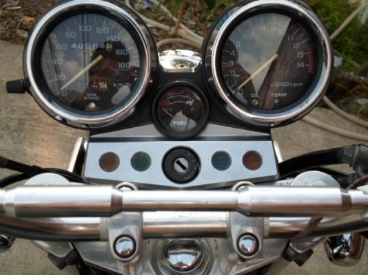 Honda CB400 ปี 94 อินวอยไมล์ 3 ลูก Honda CB400 ปี 94 อินวอยไมล์ 3 ลูก