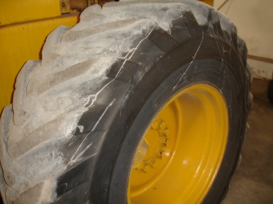 ถึงไทยแล้ว KOMATSU 510 กรองเดี่ยว สภาพสวยมาก นำเข้าจากญี่ปุ่น ขายถูกครับ