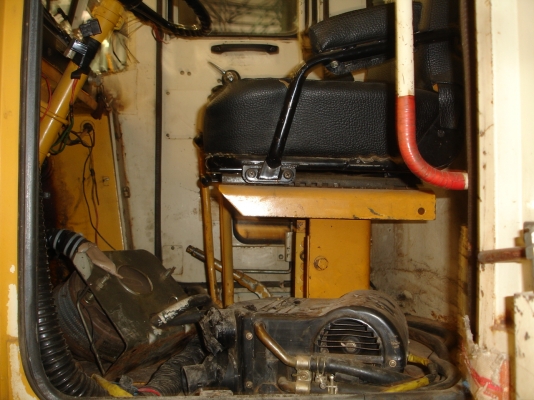 ถึงไทยแล้ว KOMATSU 510 กรองเดี่ยว สภาพสวยมาก นำเข้าจากญี่ปุ่น ขายถูกครับ