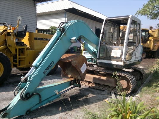 รถขุด KOBELCO  SK60-1 รถนอกนำเข้า ไม่เคยใช้ในไทย มาถึงแล้วครับ สภาพดีครับ ติดต่อ มานะ 085-9049669