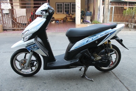 ขาย HONDA CILCK สภาพสวยๆ เครื่องเดิมๆ แน่นๆ ล้อแม๊ก
