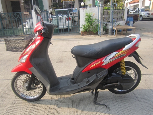 ขาย ด่วน mio ปี46ปลายปี เครื่องดีเดิมๆสีสวย ชุดโอนครบ