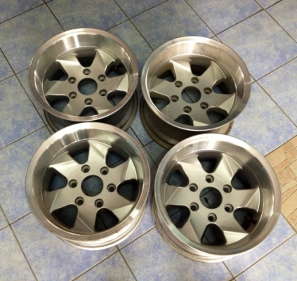 >>>ขายล้อ JRD JAPAN ขอบ15x8.5 ใส่ 6รู139.7 ลายใบพัด ออฟลึกๆ ครับ<<<
