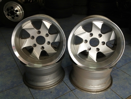 >>>ขายล้อ JRD JAPAN ขอบ15x8.5 ใส่ 6รู139.7 ลายใบพัด ออฟลึกๆ ครับ<<<
