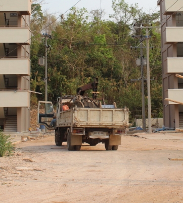 รถบรรทุก 6 ล้อ ISUZU Rocky 175 HP + ดั้ม+เครน Tadano 3 ตัน รถบรรทุก 6 ล้อ ISUZU Rocky 175 HP + ดั้ม+เครน Tadano 3 ตัน