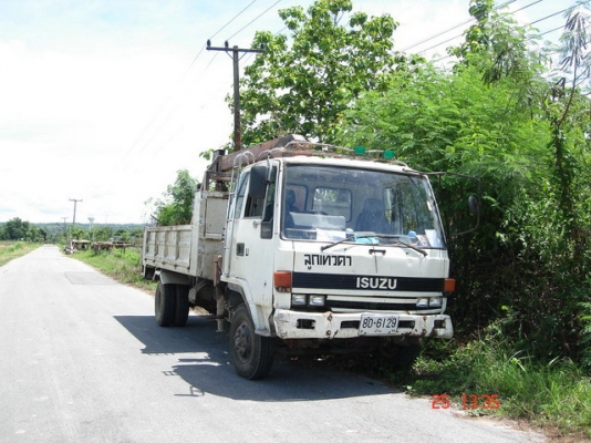 รถบรรทุก 6 ล้อ ISUZU Rocky 175 HP + ดั้ม+เครน Tadano 3 ตัน รถบรรทุก 6 ล้อ ISUZU Rocky 175 HP + ดั้ม+เครน Tadano 3 ตัน