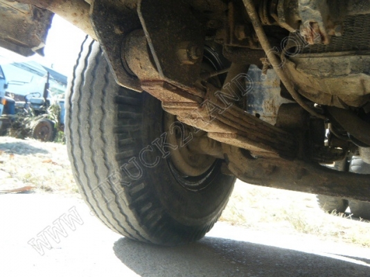 รถบรรทุก 6 ล้อดั๊มพ์ ยี่ห้อ ISUZU 100 แรงม้า