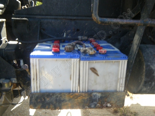 รถบรรทุก 6 ล้อดั๊มพ์ ยี่ห้อ ISUZU 100 แรงม้า