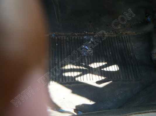 รถบรรทุก 6 ล้อดั๊มพ์ ยี่ห้อ ISUZU 100 แรงม้า