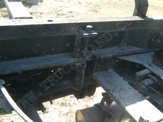 รถบรรทุก 6 ล้อดั๊มพ์ ยี่ห้อ ISUZU 100 แรงม้า