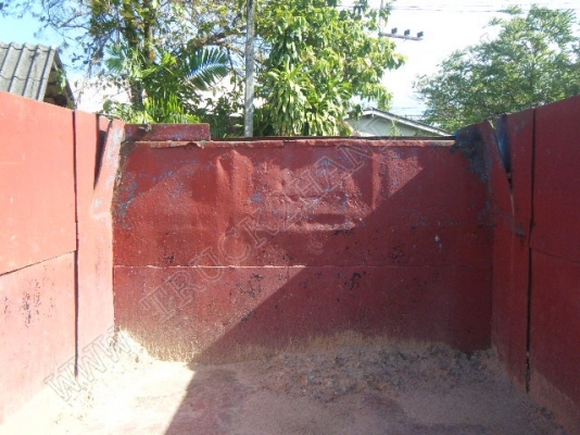 รถบรรทุก 6 ล้อดั๊มพ์ ยี่ห้อ ISUZU 100 แรงม้า