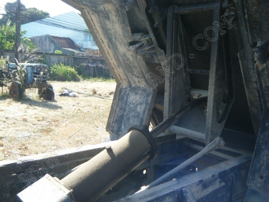 รถบรรทุก 6 ล้อดั๊มพ์ ยี่ห้อ ISUZU 100 แรงม้า