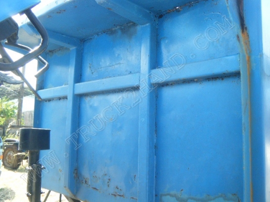 รถบรรทุก 6 ล้อดั๊มพ์ ยี่ห้อ ISUZU 100 แรงม้า