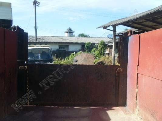 รถบรรทุก 6 ล้อดั๊มพ์ ยี่ห้อ ISUZU 100 แรงม้า