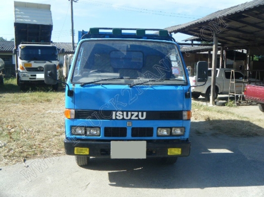 รถบรรทุก 6 ล้อดั๊มพ์ ยี่ห้อ ISUZU 100 แรงม้า