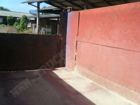 รถบรรทุก 6 ล้อดั๊มพ์ ยี่ห้อ ISUZU 100 แรงม้า