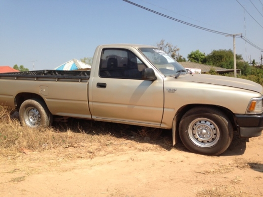 TOYOTA HILUX MIGHTY-X ปี 34 วางเครื่อง 1J ติดแก๊ส LPG ลงเล่มครบถูกต้อง ภายในคอนโซลสวยครบ แอร์เย็น กระบะปูพื้นแม็กลายเนอร์ ช่วงล่างคัชซีสวยไม่มีดาม ยางสภาพดีพร้อมบรรทุกพร้อมใช้งานได้เลย ทะเบียนภาษีครบพร้อมโอน ราคาต่อรองได้ครับ