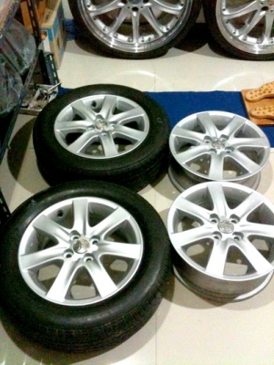 ล้อพร้อมยางดอกเต็มสองเส้น สภาพใหม่เอี่ยมล้อไม่มีรอยใดใดทั้งสิ้น Vios รุ่น s ราคา 5900 Tel.085-150-9040..P ล้อพร้อมยางดอกเต็มสองเส้น สภาพใหม่เอี่ยมล้อไม่มีรอยใดใดทั้งสิ้น Vios รุ่น s ราคา 5900 Tel.085-150-9040..P