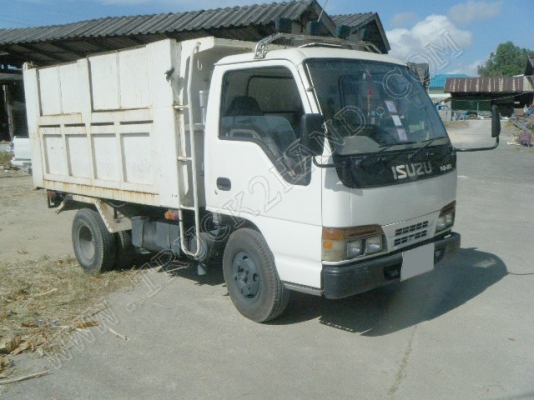 รถบรรทุก 6 ล้อดั๊มพ์ ยี่ห้อ ISUZU รุ่น NKR 88 แรงม้า
