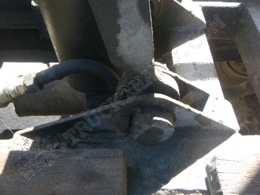 รถบรรทุก 6 ล้อดั๊มพ์ ยี่ห้อ ISUZU รุ่น NKR 88 แรงม้า