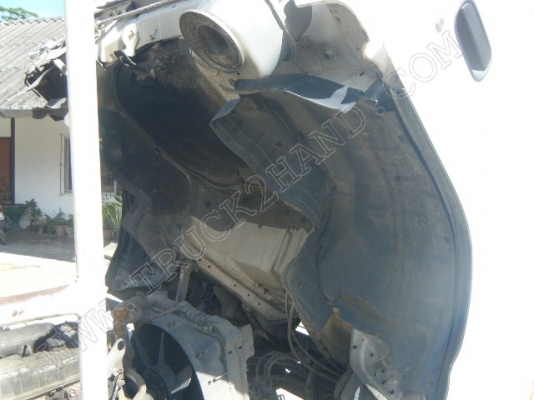 รถบรรทุก 6 ล้อดั๊มพ์ ยี่ห้อ ISUZU รุ่น NKR 88 แรงม้า