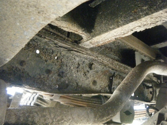 รถบรรทุก 6 ล้อดั๊มพ์ ยี่ห้อ ISUZU รุ่น NKR 88 แรงม้า