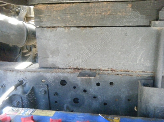 รถบรรทุก 6 ล้อดั๊มพ์ ยี่ห้อ ISUZU รุ่น NKR 88 แรงม้า