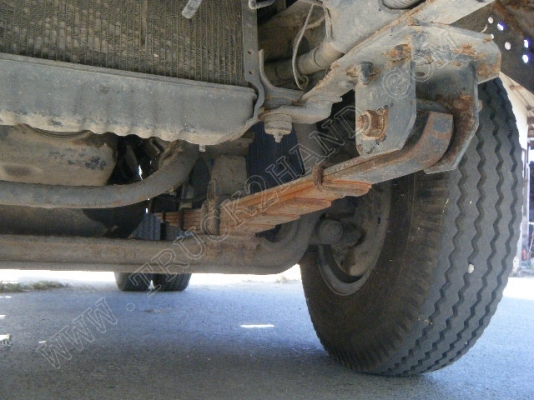 รถบรรทุก 6 ล้อดั๊มพ์ ยี่ห้อ ISUZU รุ่น NKR 88 แรงม้า