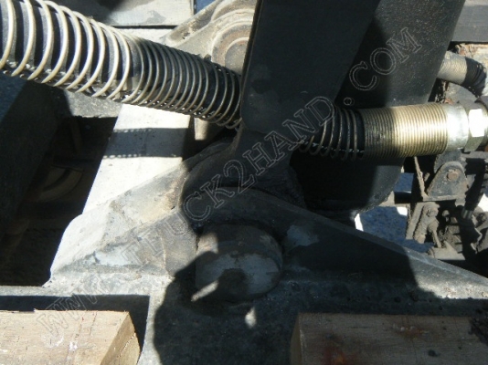 รถบรรทุก 6 ล้อดั๊มพ์ ยี่ห้อ ISUZU รุ่น NKR 88 แรงม้า