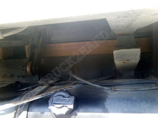 รถบรรทุก 6 ล้อดั๊มพ์ ยี่ห้อ ISUZU รุ่น NKR 88 แรงม้า