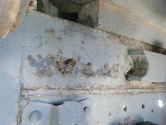 รถบรรทุก 6 ล้อดั๊มพ์ ยี่ห้อ ISUZU รุ่น NKR 88 แรงม้า