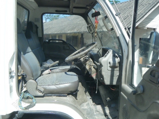 รถบรรทุก 6 ล้อดั๊มพ์ ยี่ห้อ ISUZU รุ่น NKR 88 แรงม้า