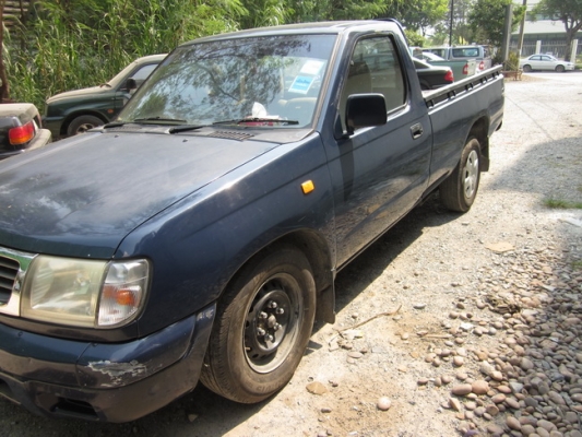Nissan Frontier ตอนเดียว ปี 2001 สภาพพร้อมใช้งานครับ Nissan Frontier ตอนเดียว ปี 2001 สภาพพร้อมใช้งานครับ