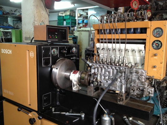 ขายเครื่องเช็คปั๊ม BOSCH 604 8 สูบ